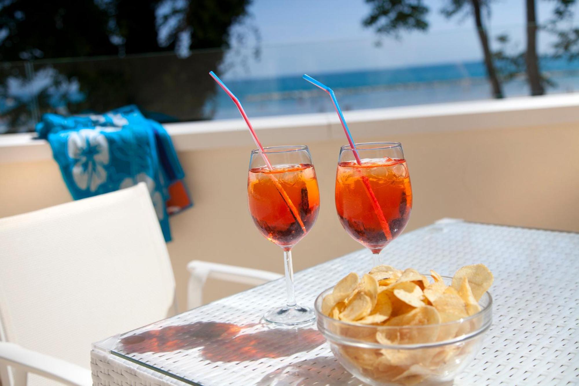 Marina Beach Suite Hotel Rimini Luaran gambar