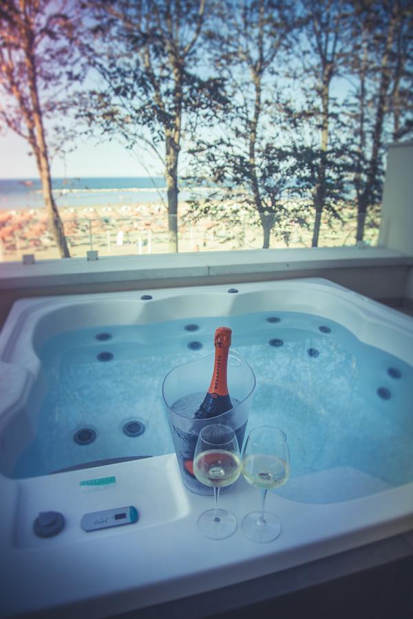Marina Beach Suite Hotel Rimini Luaran gambar